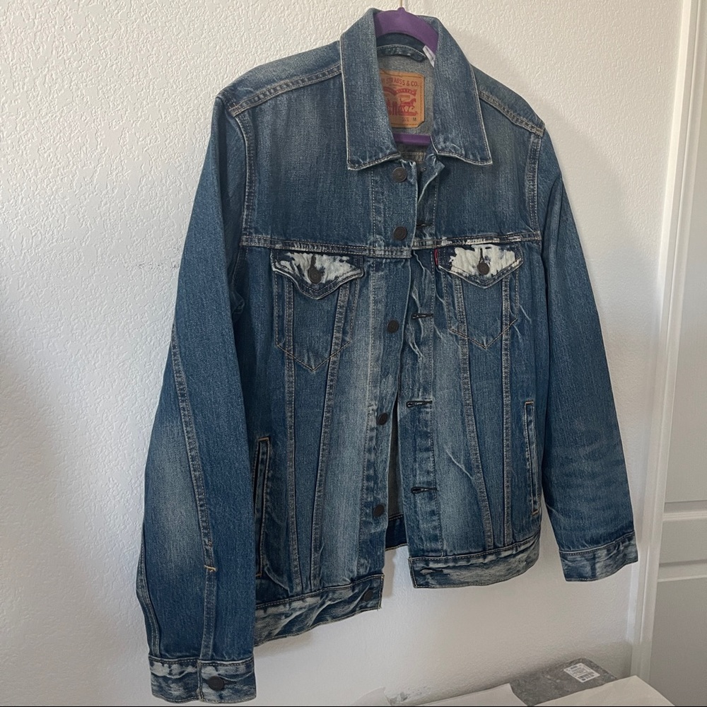 Levi’s Denim Trucker  Jacket M